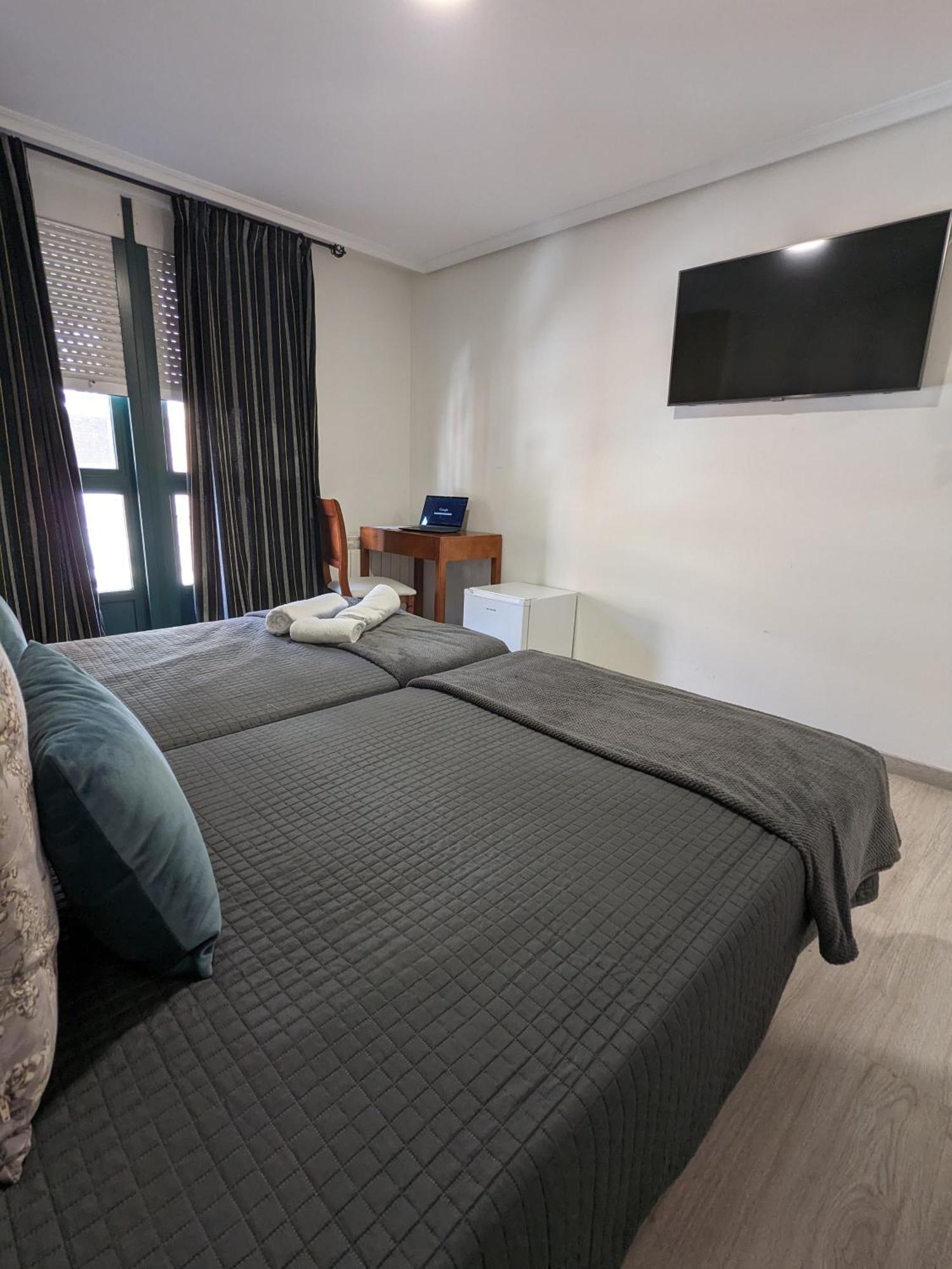 Hotel H. O Lar O Barco de Valdeorras Zewnętrze zdjęcie