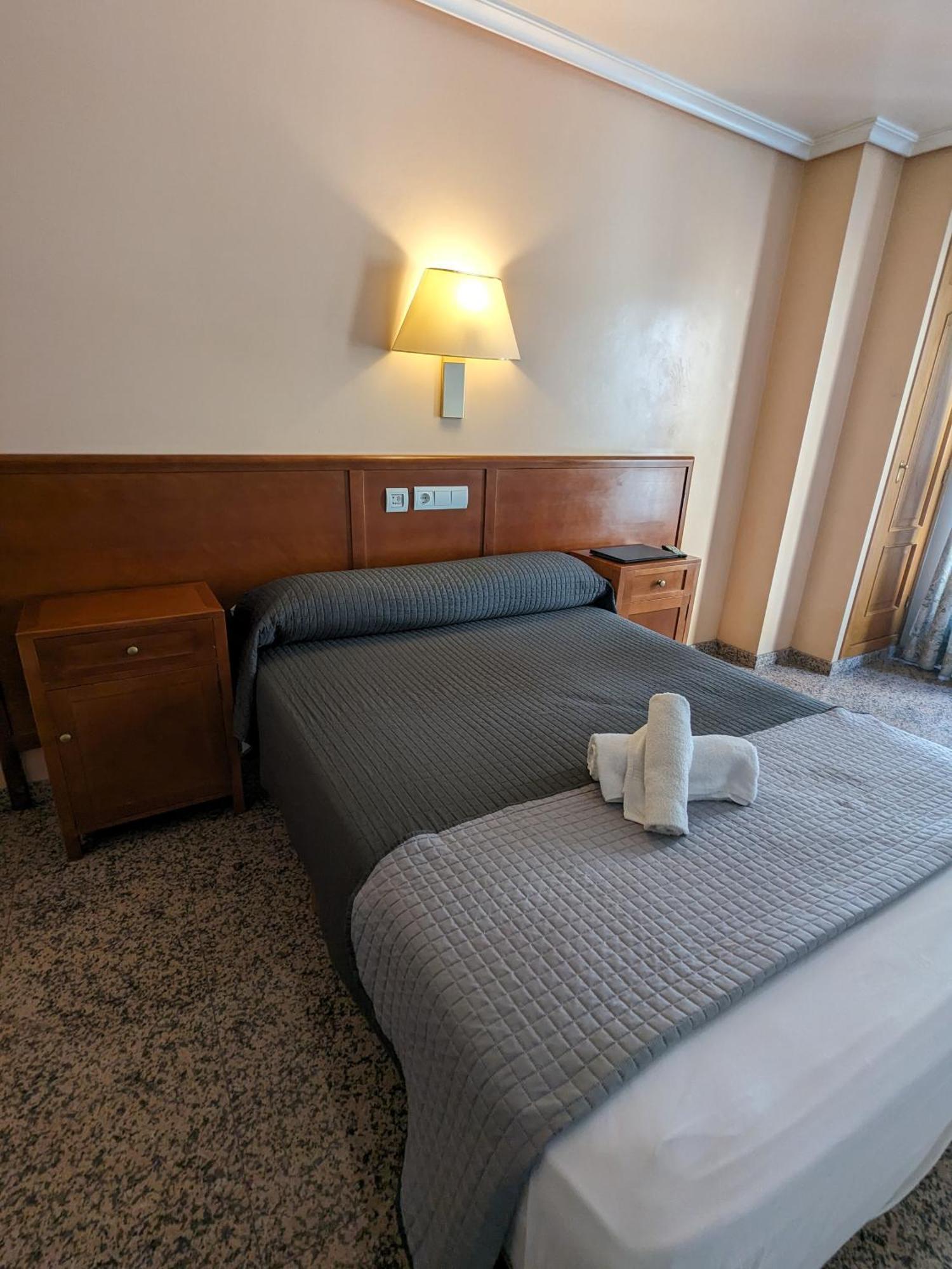 Hotel H. O Lar O Barco de Valdeorras Zewnętrze zdjęcie
